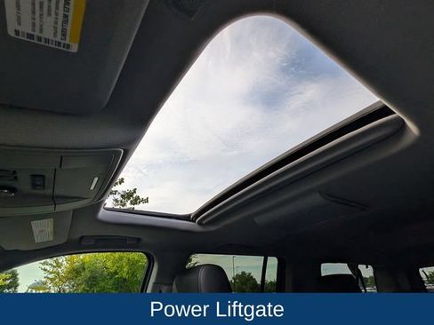 Used 2016 Chevrolet Suburban LT AWD/4WD image 25