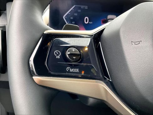 Used 2025 BMW X3 xDrive30i w/ Premium Package image 19