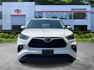 Used 2023 Toyota Highlander XLE AWD/4WD video 2