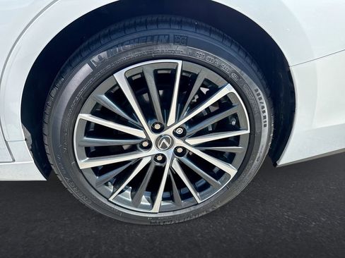 Used 2025 Lexus ES 350 w/ Premium Package FWD image 31