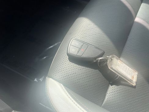 Used 2024 Buick Envision Sport Touring image 22