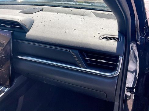 Used 2025 GMC Terrain Elevation AWD/4WD image 16