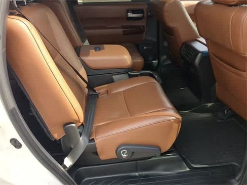 Used 2016 Toyota Sequoia Platinum image 22