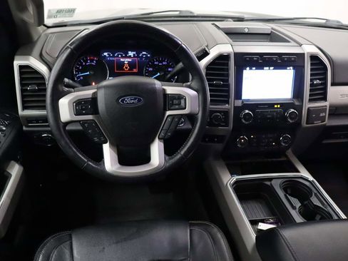 Used 2019 Ford F250 Lariat w/ Lariat Ultimate Package AWD/4WD image 4