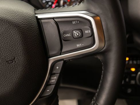 Used 2023 RAM 1500 Big Horn AWD/4WD image 25