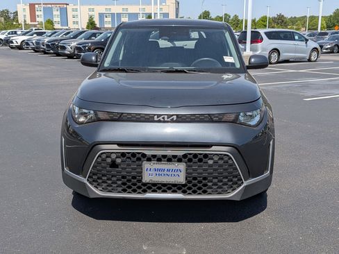Used 2024 Kia Soul LX w/ Option Group 015 FWD image 8