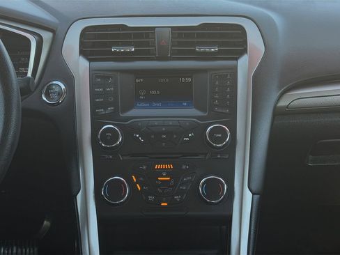 Used 2018 Ford Fusion S FWD image 18