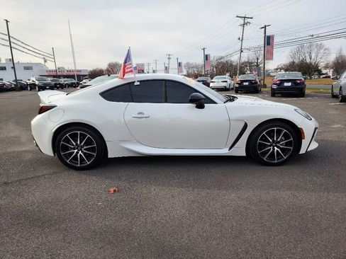 Used 2025 Toyota GR86 image 8