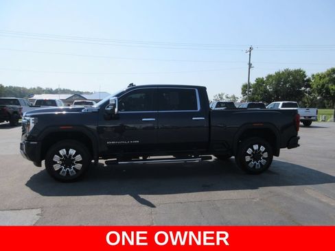 Certified 2025 GMC Sierra 2500 Denali w/ Denali Reserve Package AWD/4WD image 11
