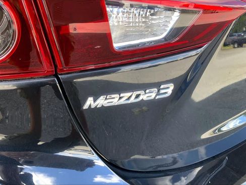 Used 2018 MAZDA MAZDA3 Sport FWD image 30