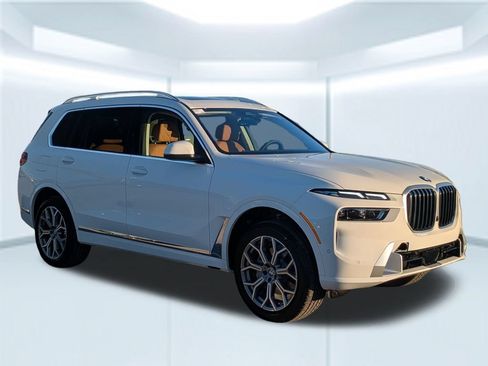 New 2026 BMW X7 xDrive40i AWD/4WD image 7