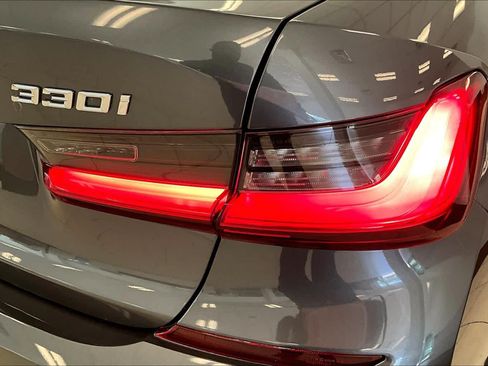 Used 2021 BMW 330i Sedan RWD image 29