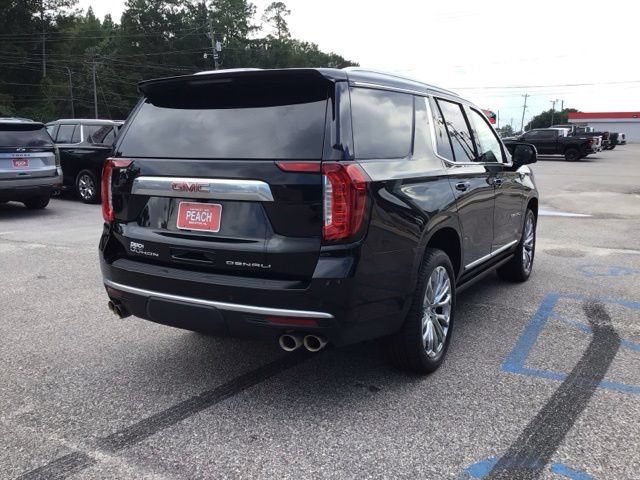 Used 2024 GMC Yukon Denali w/ LPO, Floor Liner Package AWD/4WD image 7