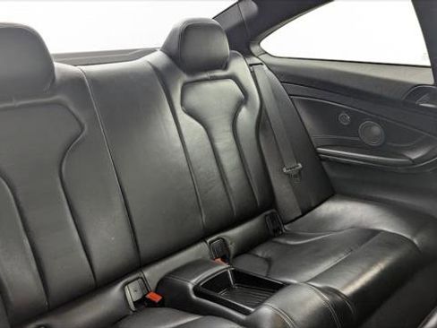 Used 2016 BMW M4 Coupe image 18