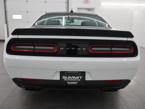 Used 2023 Dodge Challenger SRT Hellcat RWD image 27