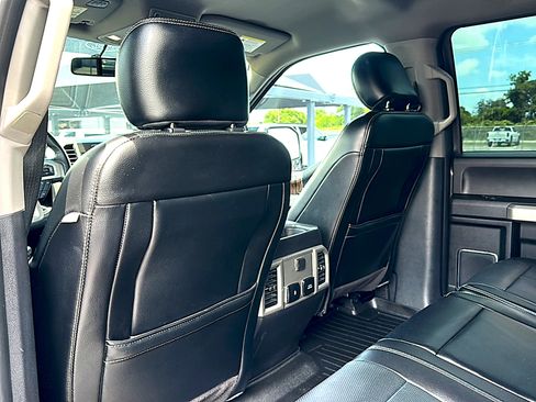 Used 2018 Ford F150 Lariat AWD/4WD image 17