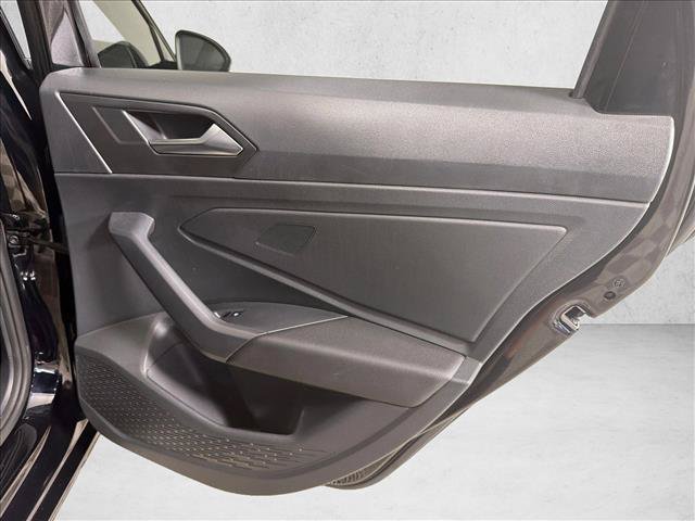 Used 2024 Volkswagen Jetta SE FWD image 16