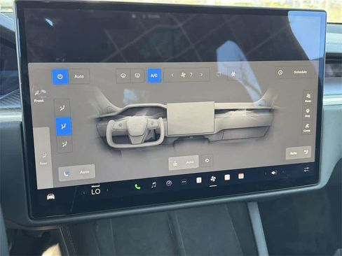 Used 2022 Tesla Model X Plaid image 15