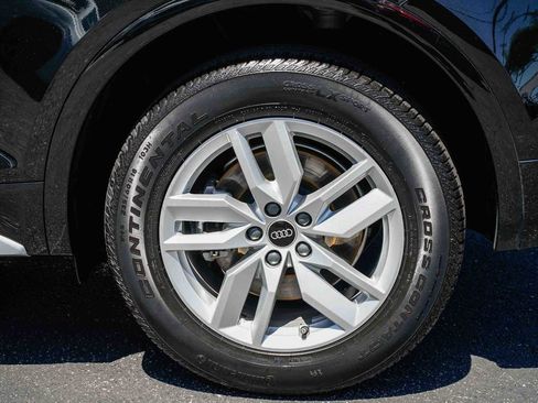 Used 2023 Audi Q5 2.0T Premium w/ Convenience Package AWD/4WD image 10