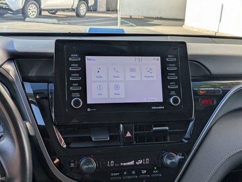 Used 2024 Toyota Camry SE w/ Blackout Package (TMS) image 18