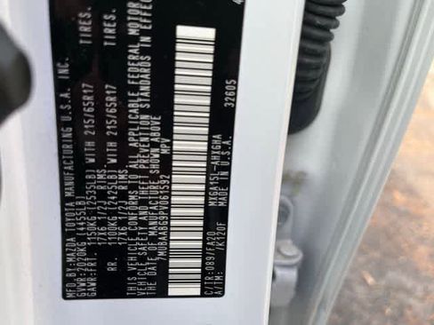 Used 2023 Toyota Corolla Cross LE w/ Moonroof Package AWD/4WD image 9