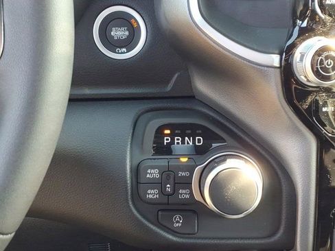 New 2026 RAM 1500 4x4 Crew Cab image 10