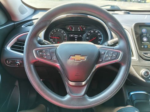Used 2024 Chevrolet Malibu LT FWD image 6