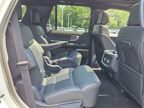 New 2025 Ford Expedition Tremor image 17