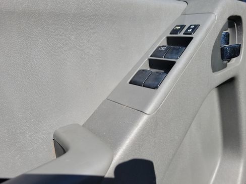 Used 2019 Nissan Frontier SV w/ Value Truck Package image 6