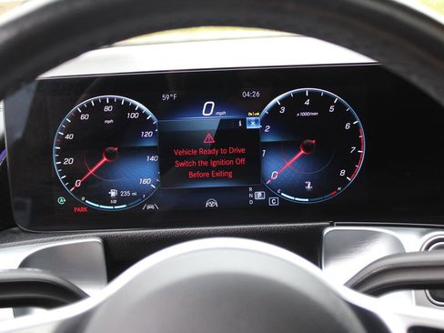 Used 2023 Mercedes-Benz GLB 250 4MATIC image 52