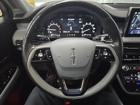 Used 2021 Lincoln Corsair AWD w/ Premium Package image 24