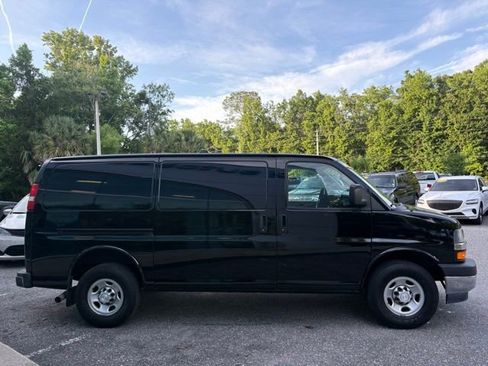Used 2019 Chevrolet Express 2500 w/ Driver Convenience Package RWD image 6