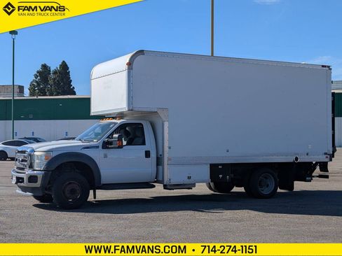 Used 2015 Ford F550 2WD Regular Cab Super Duty image 3