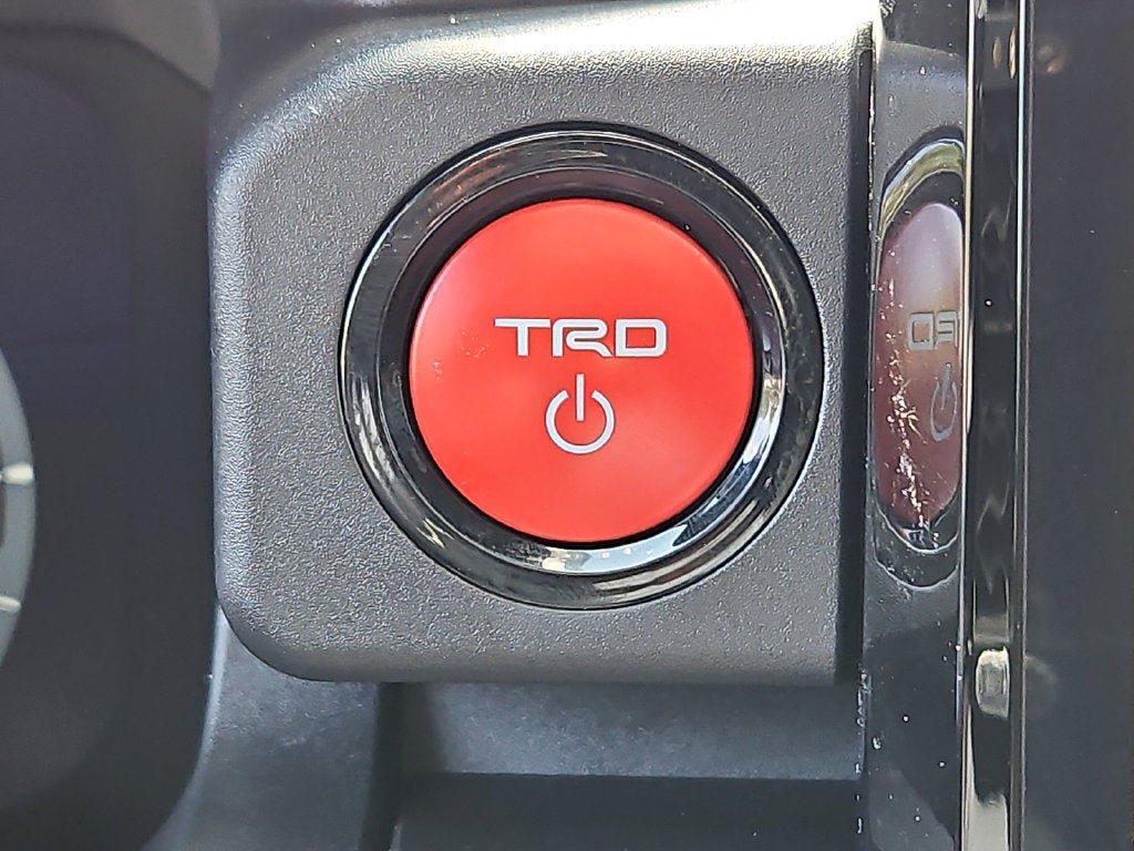 Used 2025 Toyota 4Runner TRD Off-Road Premium w/ Tow Technology Package AWD/4WD image 23