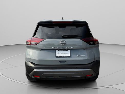 Used 2023 Nissan Rogue SL w/ SL Premium Package image 4