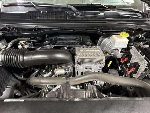 Used 2022 RAM 1500 Laramie w/ Sport Appearance Package AWD/4WD image 24
