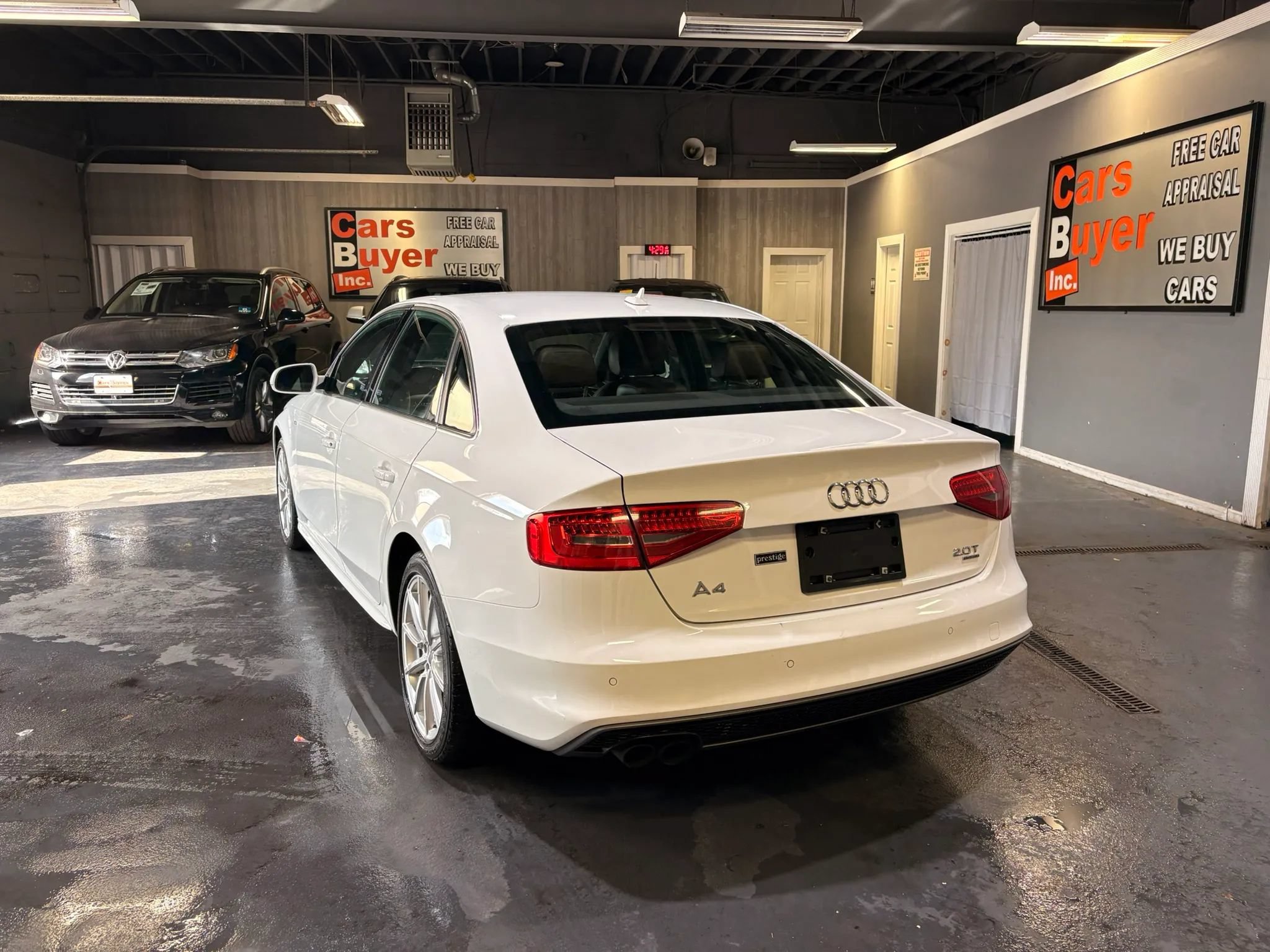 Used 2014 Audi A4 2.0T Premium Plus w/ Premium Plus Package AWD/4WD image 4