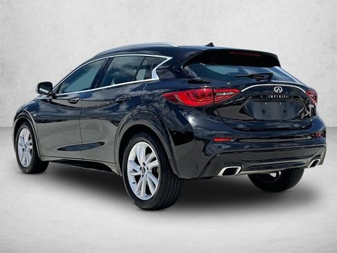 Used 2019 INFINITI QX30 FWD image 13