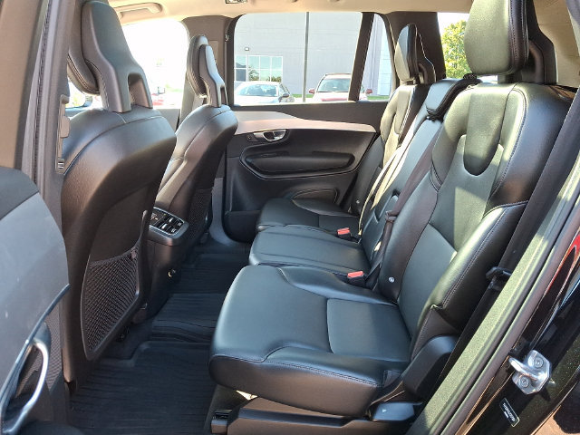 Used 2018 Volvo XC90 T5 Momentum AWD/4WD image 11