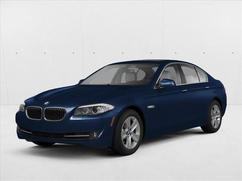 Used 2012 BMW 528i Sedan RWD image 1