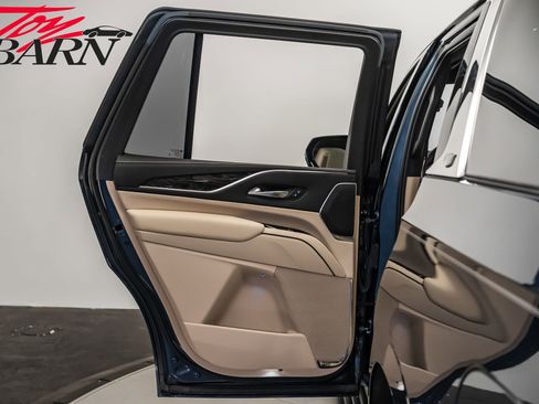 Used 2021 Cadillac Escalade Premium Luxury w/ Driver Assist Tech Package image 43