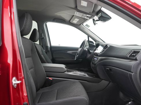 Used 2024 Honda Ridgeline Sport image 13