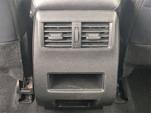 Used 2024 Mitsubishi Outlander SE image 8