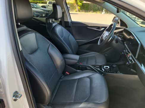 Used 2023 Kia Niro Wave FWD image 22
