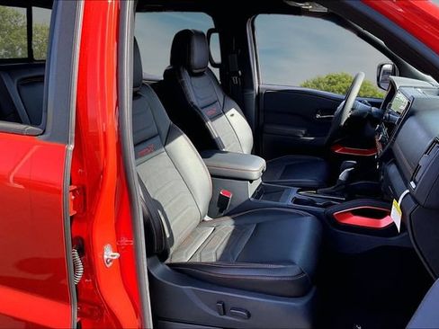 New 2025 Nissan Frontier Pro-X w/ Pro Premium Package RWD image 11