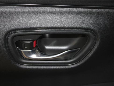 Used 2024 Honda HR-V Sport image 8