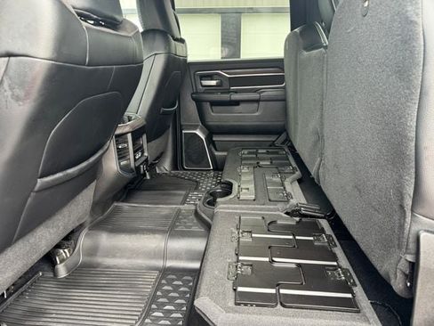 Used 2025 RAM 2500 Laramie AWD/4WD image 27