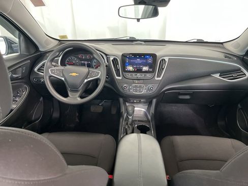 Used 2023 Chevrolet Malibu LT image 9
