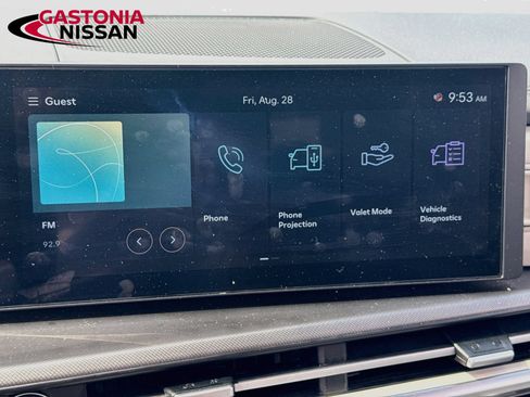 Used 2025 Hyundai Santa Fe SEL FWD image 18