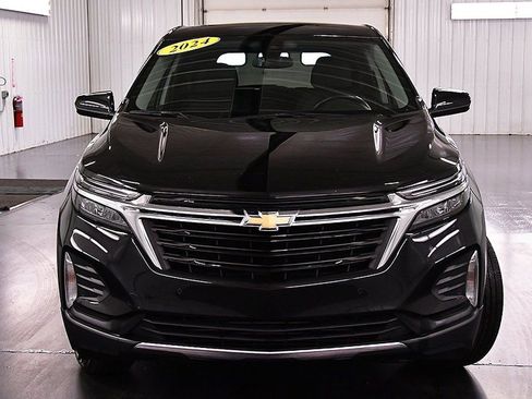 Used 2024 Chevrolet Equinox LT image 2